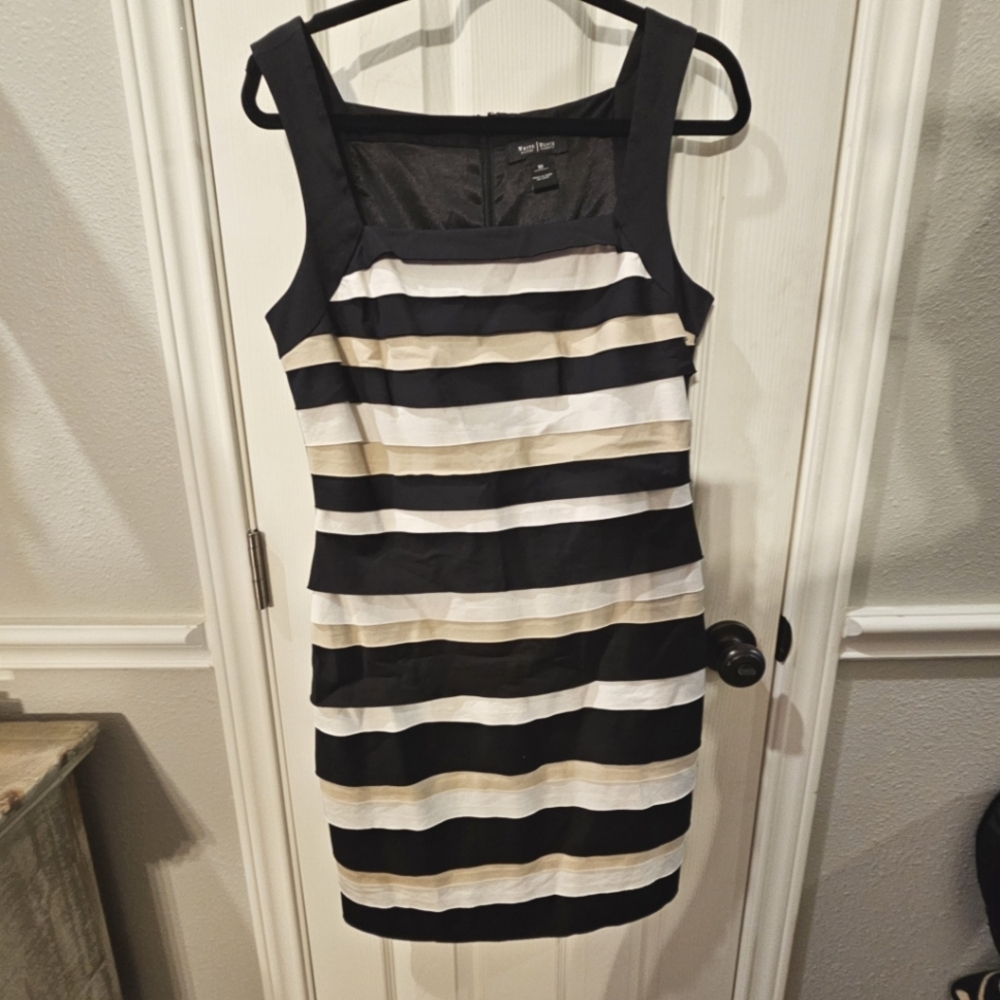 Black Tan White pleats Sleeveless Gorgeous Dress